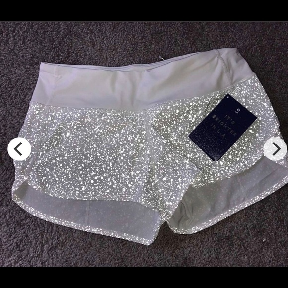 MULTIPLE ISOs Lululemon Speed Shorts size 8 - Picture 3 of 4